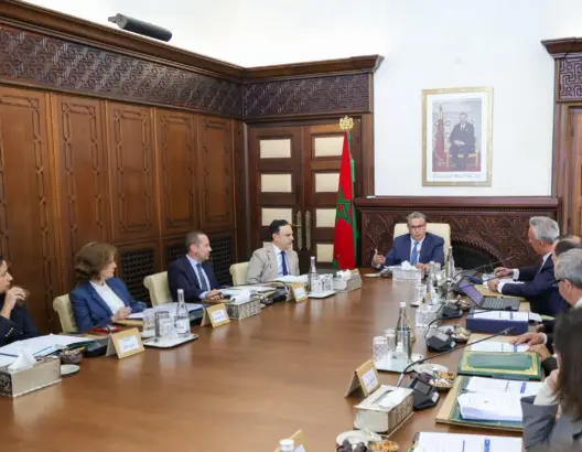 بقيمة تفوق 86 مليار درهم.. لجنة الاستثمارات تصادق على 44 مشروعا لإحداث أزيد من 20 ألف منصب شغل