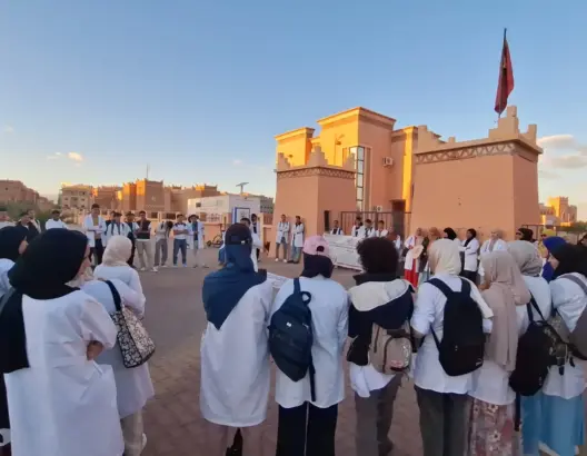 ممرضو الغد بورزازات يحتجون للمطالبة بالتعويض عن التداريب الاستشفائية وتوفير مناصب مالية كافية