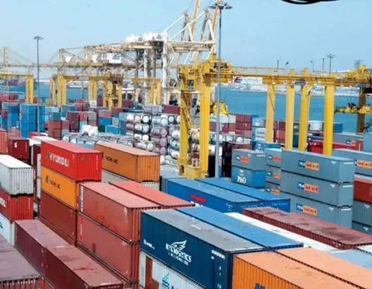 تراجع سنوي للواردات بنسبة 4,9% واستقرار نسبي في أداء الصادرات بمتم 2025