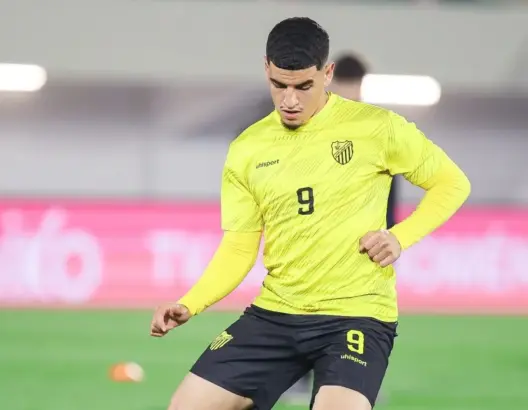 بنجديدة.. “ماكينة أهداف” المغرب الفاسي المُتربِّصة بعرش البوساتي التاريخي