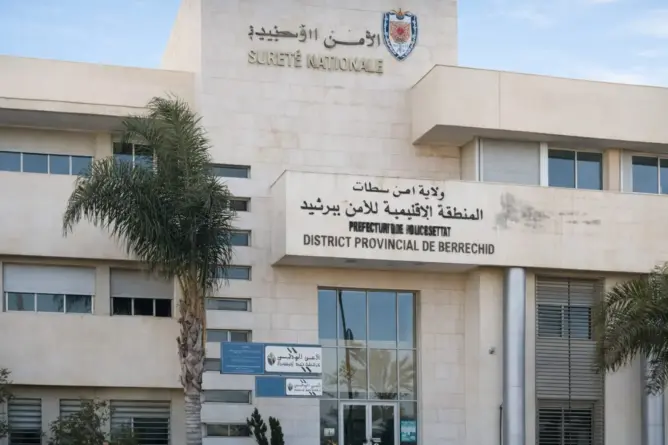 توقيف تلميذ قاصر ببرشيد للاشتباه في تورطه في قضية ضرب وجرح مفضي إلى الموت