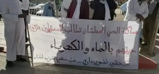 يقطنه “حماة الوطن”.. الحي “العطشان” بزاكورة يغرق في العتمة ومطالب بربطه بالكهرباء