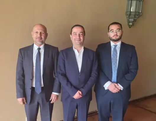 وجه شبابي بخبرة دولية .. الأحرار يزكي طه الجماني لخوض الانتخابات بدائرة المحيط