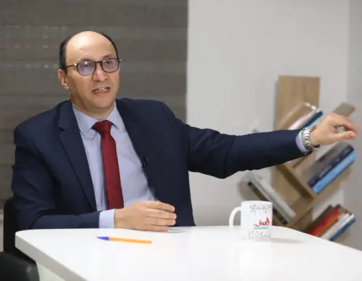 وسيط المملكة يرهن الانتقال نحو “الدولة المنصة” بـ”يقظة قانونية” تضبط هيمنة الذكاء الاصطناعي