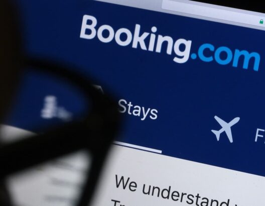 شركة Booking، الرائدة عالميا في حجوزات السفر