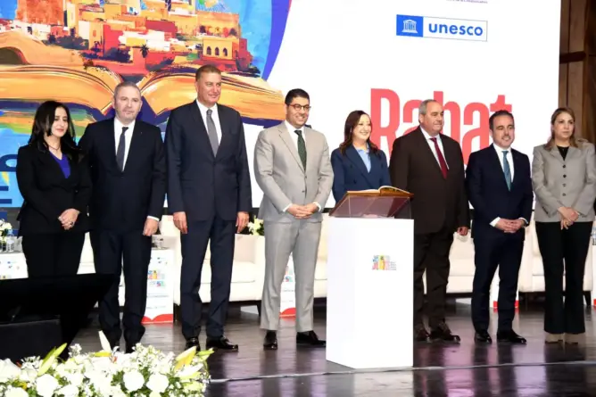 60 دولة و130 ألف عنوان.. الرباط تحتضن أكبر تظاهرة ثقافية في تاريخها وتدفع الكتاب نحو المستشفيات ووسائل النقل