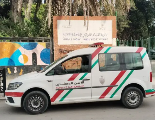 فيديو لتلميذة قاصر يثير جدلا بتطوان.. الأم تتهم تلميذا بـ”الابتزاز” والأمن يدخل على الخط