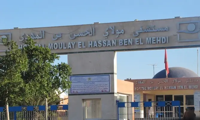 تعثر الحوار يؤجج التوتر بين أساتذة كلية الطب والصيدلة وإدارة المستشفى الجهوي بالعيون