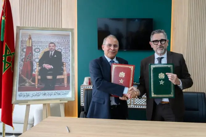 اتفاقية شراكة بين “ستيلانتيس” والقرض الفلاحي لإطلاق تمويل مبتكر لتنقل فلاحي كهربائي بالمغرب