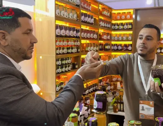 مهنيون يحذرون من غش وتلاعب العسل