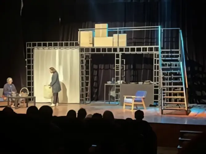 “مساك” تضع العلاقات الأسرية تحت المجهر في عرض مسرحي مؤثر بسطات