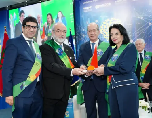 تتويج أمل الفلاح بجائزة البحر الأبيض المتوسط تقديرا لجهودها في التحول الرقمي بالمغرب