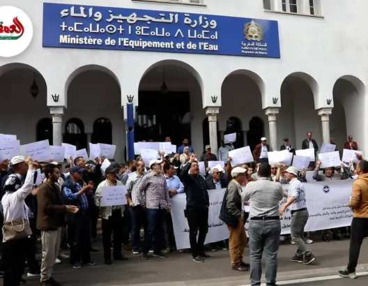 شغيلة التجهيز والماء والنقل واللوجستيك تصعد ضد بركة وقيوح وتطالب بتحقيق مطالبها المشروعة