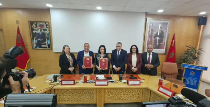 عشية فاتح ماي.. توقيع أول اتفاق اجتماعي بوزارة السغروشني منذ 68 سنة والـUMT يصفه بـ”التاريخي”