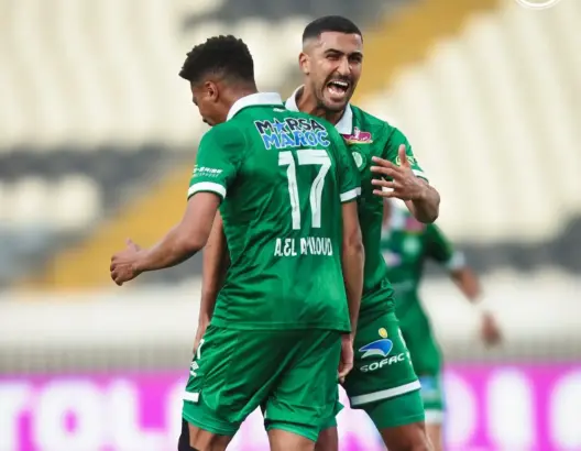 الرجاء يتخطى عقبة الدفاع الحسني الجديدي والفتح يُسقط جاره اتحاد تواركة
