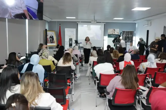 خبراء يحذرون من مخاطر ممارسات طب التجميل غير القانونية بالمغرب