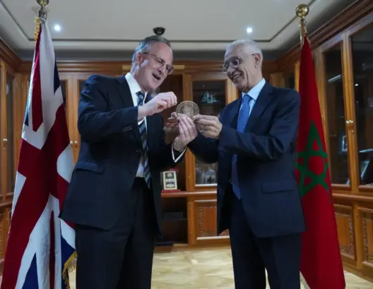رئيس مجلس النواب يستقبل بعثة الكلية البريطانية الملكية للدراسات الدفاعية