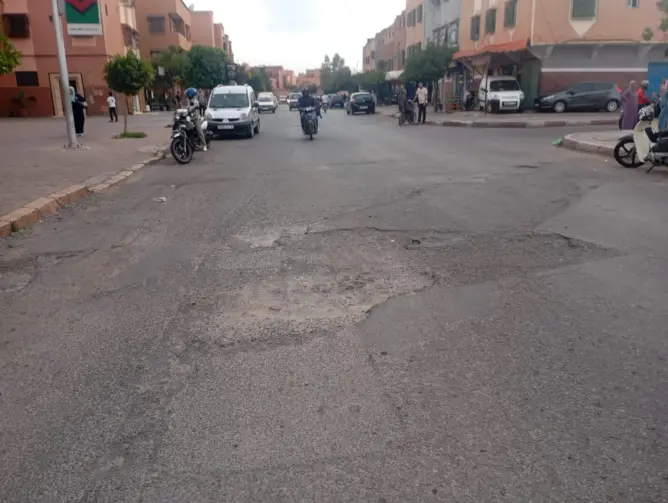 حوادث سير متكررة وأعطاب ميكانيكية.. مطالب بإصلاح المحور الطرقي “ابن الهيثم” بمراكش