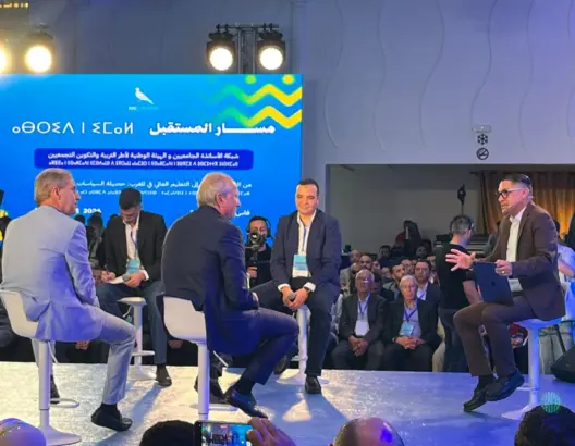 بايتاس: وصول المعلم إلى منصب وزير هو الأصل الطبيعي.. وعلى الأساتذة اقتحام السياسة