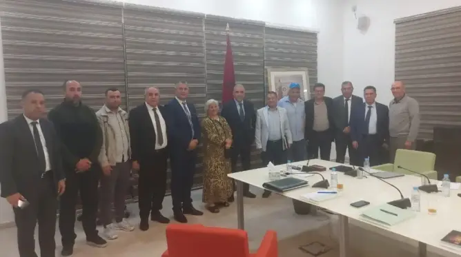 أزمة النقل الحضري بوجدة.. والي الجهة يدخل على خط احتجاجات عمال “موبيليس”