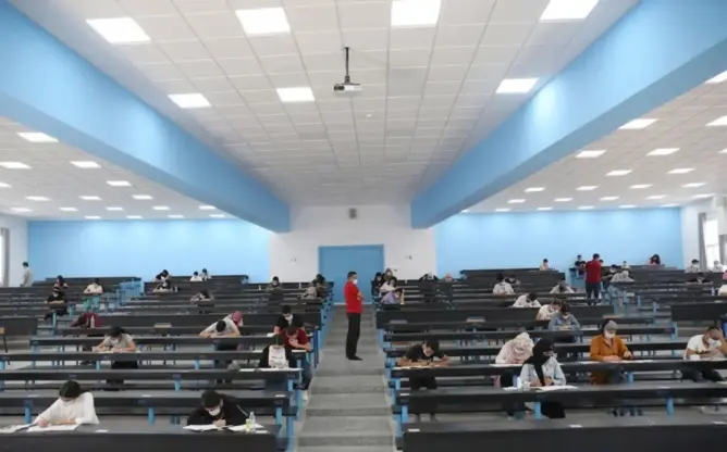 الحكومة: 26 مؤسسة جامعية جديدة في مراحل المصادقة الأخيرة لمواجهة الاكتظاظ