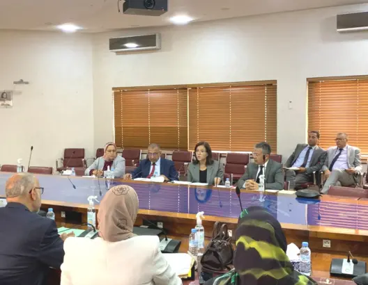 الحوار الاجتماعي في “الصيد البحري”.. زيادة في المنح للعاملين والتنويه بقرارات حماية الثروة السمكية