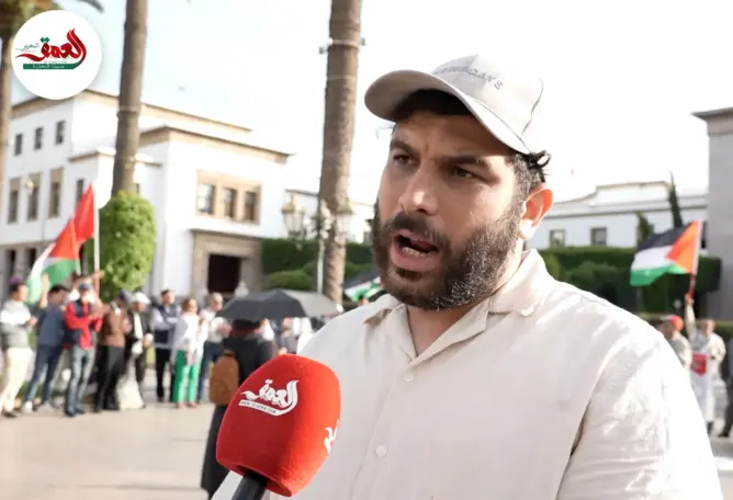 خاطبونا بالدارجة المغربية وعذبونا بالكلاب.. شهادة صادمة لمغربي اعتقله الاحتلال في”أسطول الصمود”الأول