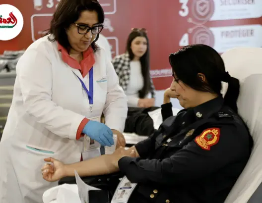 “التبرع بالدم” في الأيام المفتوحة للأمن ينجح في استقطاب المئات يوميا