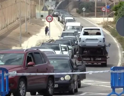 معبر بني أنصار تحت الضغط.. توافد مغاربة مليلية نحو الناظور يشل حركة المرور قبل عيد الأضحى