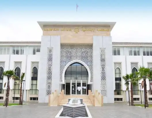 محكمة طنجة تمنح “فرصة أخيرة” لشبكة النصب على رجال أعمال وأمنيين لإعادة الملايين
