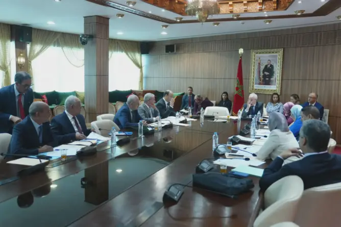 مقترحات قوانين مثيرة تجتاز لجنة المالية بالمستشارين ضدا على رغبة الحكومة