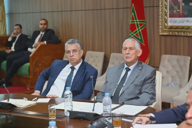 وزير العدل يعترض على مراسلة عميد كلية الشريعة للبرلمان بشأن ولوج الخريجين للمحاماة