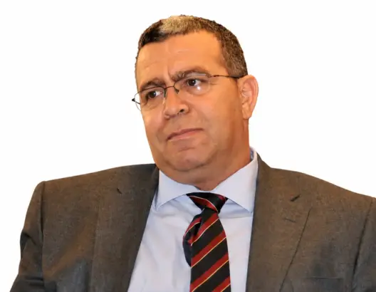 “نهر العفاريت”.. بلعربي يحتفي بالإنسان وأسئلته الكبرى في مجموعة قصصية جديدة