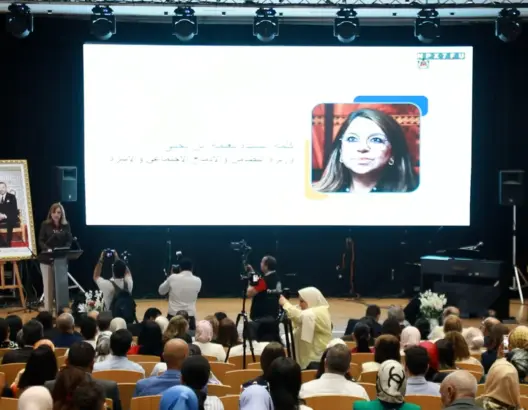 تعزيز مشاركة النساء في الحياة العامة