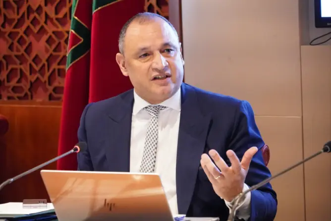 وزير الصناعة يدافع عن “سماسرة الأسواق” ويرفض التفسيرات المبسطة لأزمة الغلاء