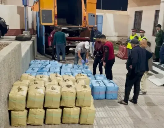 بعد مطاردة على الطريق السيار.. درك آسفي والجديدة يحبطان تهريب شحنة من الشيرا