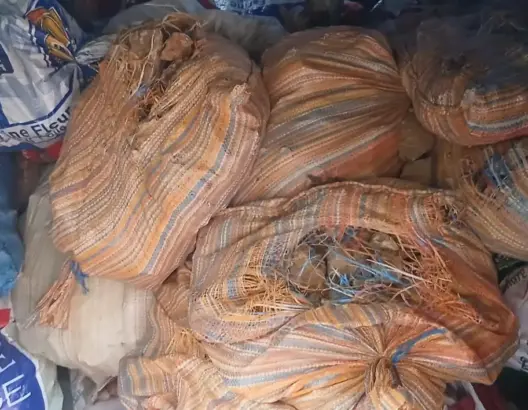 الأمن يجهض تهريب شحنة ضخمة من الأحجار النفيسة بإقليم الحوز