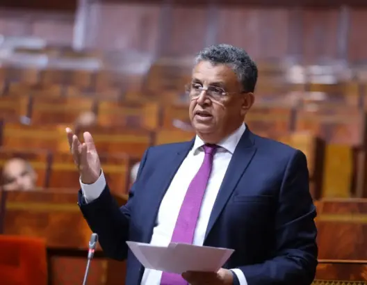 محامو الأحرار ينتفضون ضد وهبي ويتهمونه بفرض تشريعات مطبوعة بنزعات الانتقام وتصفية الحسابات