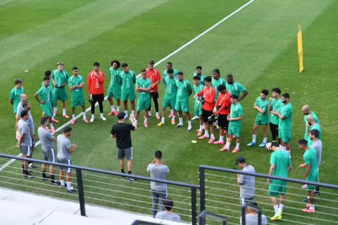 أوشريف: دفاع اسكتلندا سيعقد مهمة المغرب.. والهدف المبكر مفتاح النقاط الثلاث