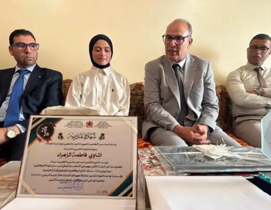 فاطمة الزهراء اشاوي تحصد أعلى معدل للباكالوريا بجهة درعة تافيلالت بـ19.20