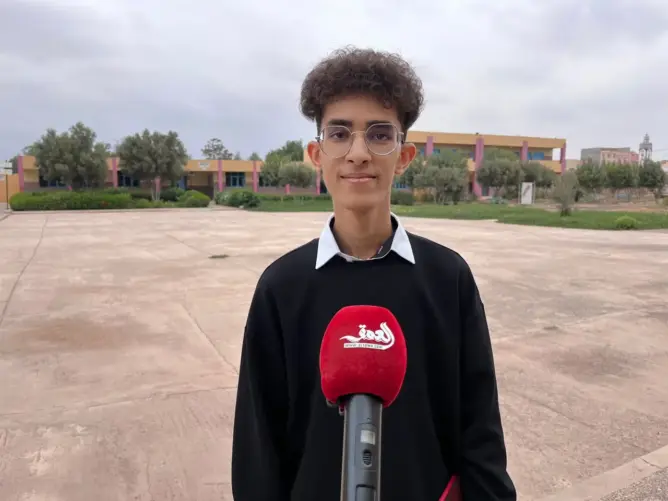 دون ساعات إضافية.. الجياني يكشف لـ”العمق” سر تربعه على عرش “بكالوريا العمومي” بسوس (فيديو)