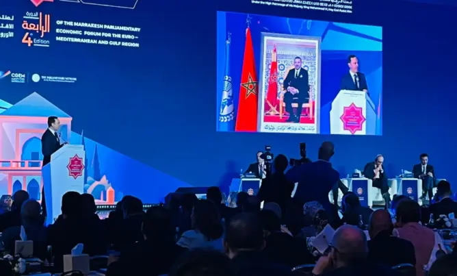 السكوري يحذر من ابتلاع الذكاء الاصطناعي لوظائف الخريجين ويدعو البرلمانات لـ”شجاعة تشريعية”