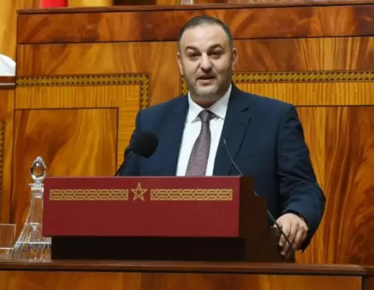 البرلماني الطوب يفتح ملف توزيع الكتاب المدرسي ويطالب برادة بضمان المنافسة وحماية الكتبيين