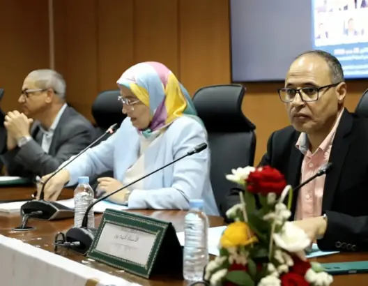 عزوف “عقلاني” وغياب عدالة التقطيع.. جامعيون يفككون ثوابت ومتغيرات الانتخابات بالمغرب