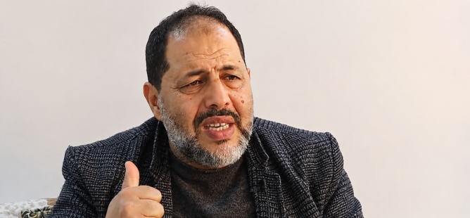 سعيد التونارتي النائب الأول لرئيس مقاطعة يعقوب المنصور بالرباط خلال تصريح صحفي