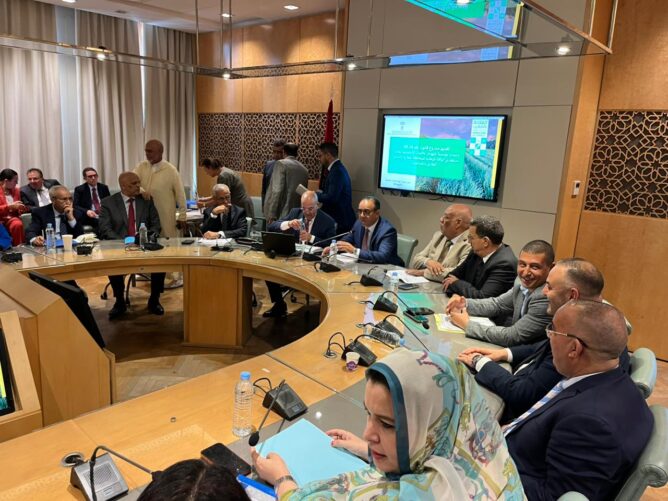 اجتماع لجنة القطاعات الإنتاجية بمجلس النواب بحضور وزير الفلاحة أحمد البواري لتقديم مشروع قانون إحداث مؤسسة للأعمال الاجتماعية لفائدة مستخدمي الوكالة الوطنية للمحافظة العقارية والمسح العقاري والخرائطية.