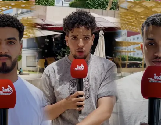 مغاربة يتحدون السهر لمساندة الأسود