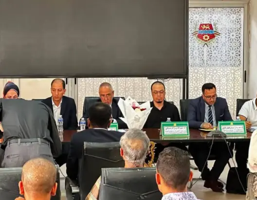 كتاب جديد يفتح النقاش بوادي زم حول أزمات الديمقراطية المعاصرة