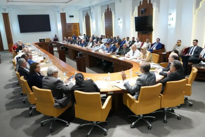 نواب يرفضون فتح مهنة المحاماة لخريجي الشريعة ويتصدون لرفع سن الولوج لـ50 سنة