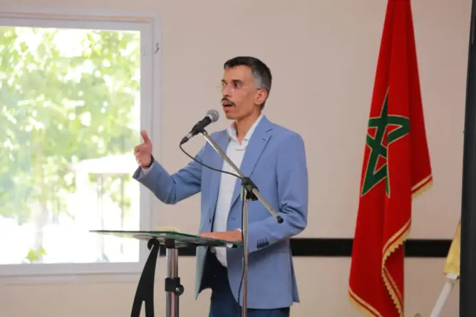 حجاج: أخنوش أوفى بمليار درهم للأمازيغية.. ومستوى الصرف والأثر يطرحان أسئلة التقييم
